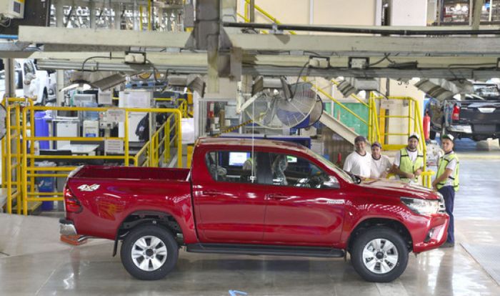 Toyota: "Nuestra planta trabaja a full"